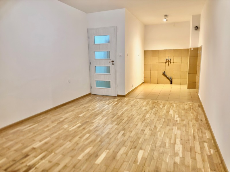 Продава 3-СТАЕН, гр. София, Оборище