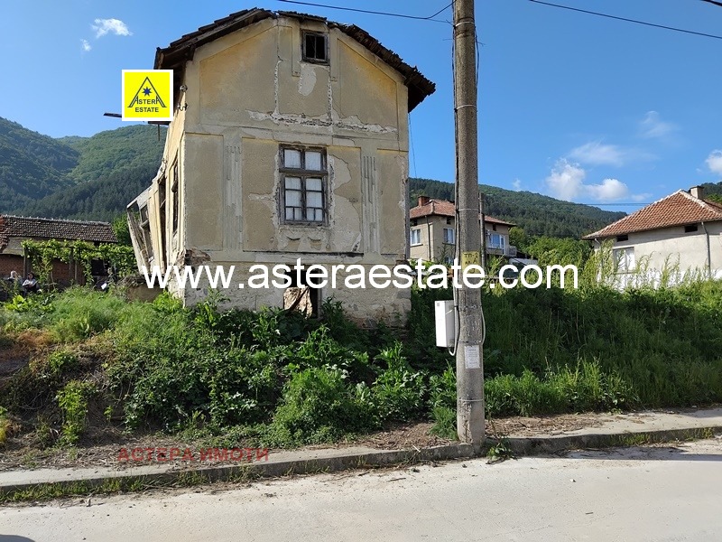 Продава ПАРЦЕЛ, с. Крупник, област Благоевград