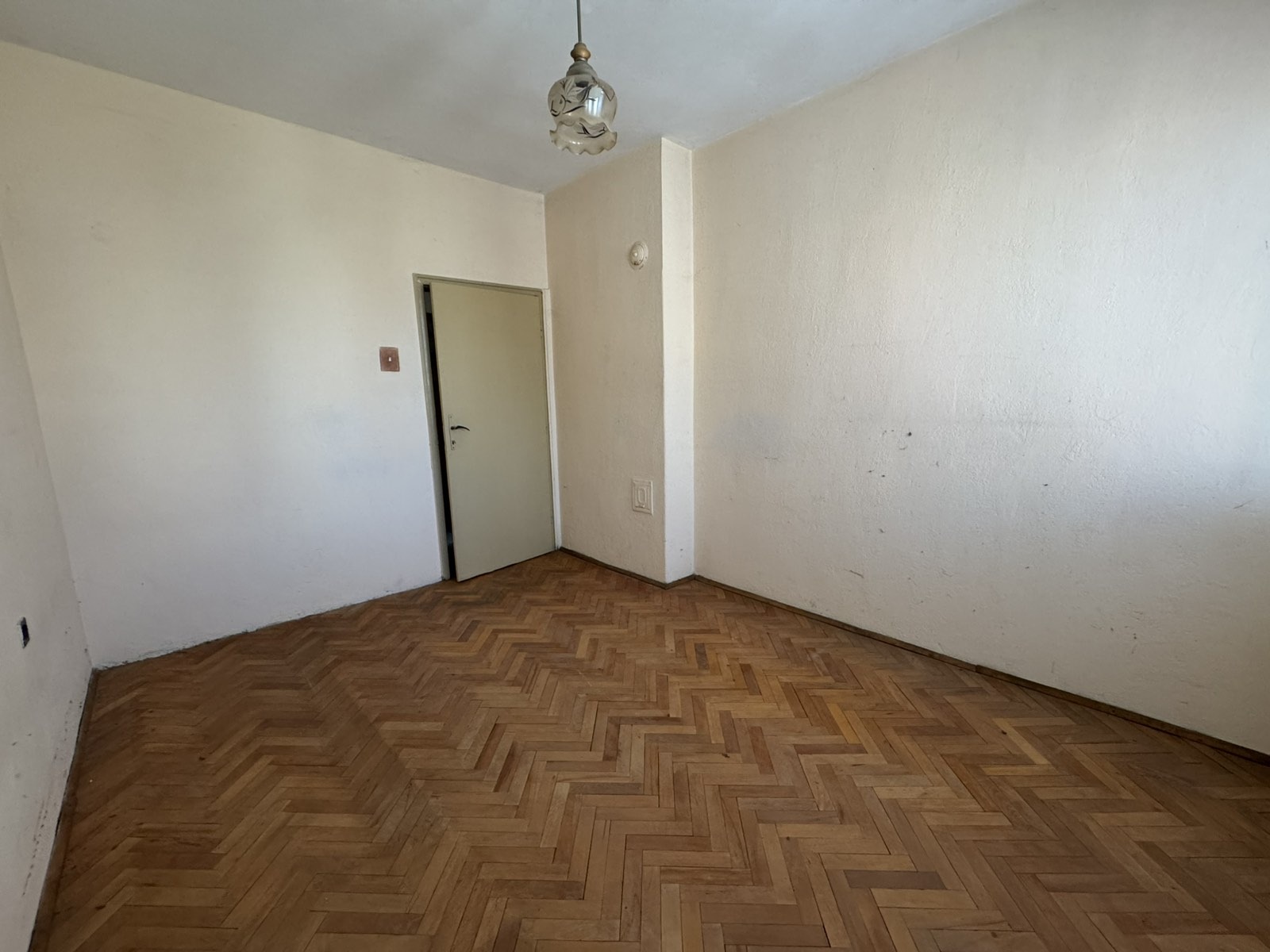 Продава 3-СТАЕН, гр. Велико Търново, Център, снимка 6 - Апартаменти - 54277901