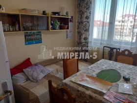 2 sypialnie Centar, Ruse 9