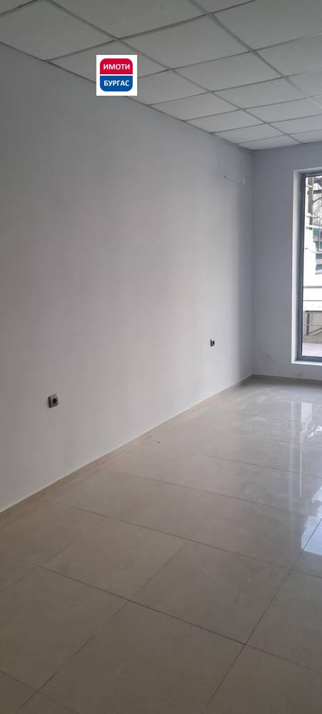 Продава 1-СТАЕН, гр. Бургас, Лазур, снимка 3 - Апартаменти - 54380334