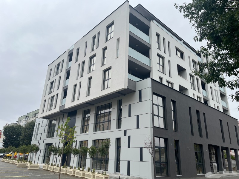 Myytävänä  1 makuuhuone Stara Zagoran alue , Kazanlak , 84 neliömetriä | 87789572