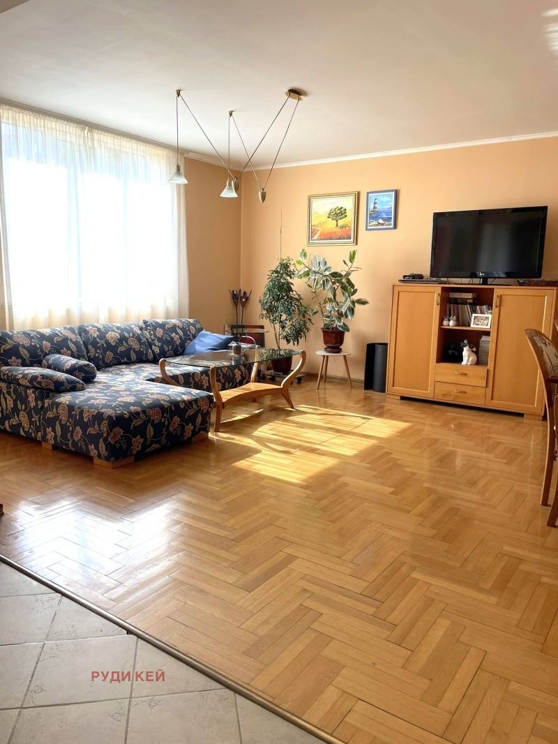 Продава 3-СТАЕН, гр. Варна, Бриз, снимка 3 - Aпартаменти - 49167194