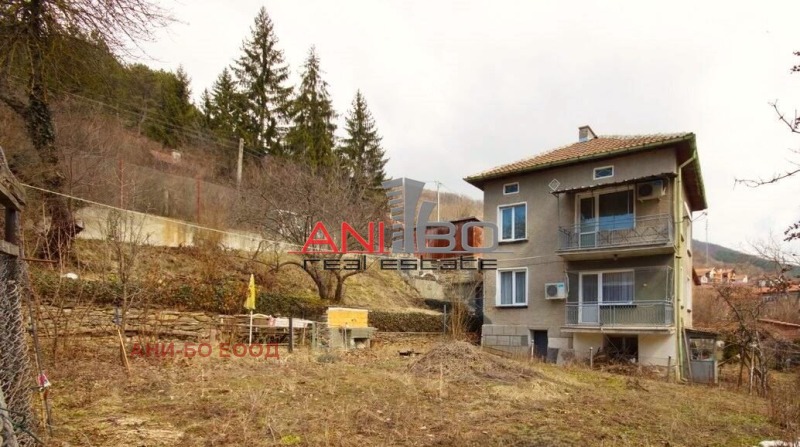 Till salu  Hus region Sofia , Tjurek , 150 kvm | 18904599