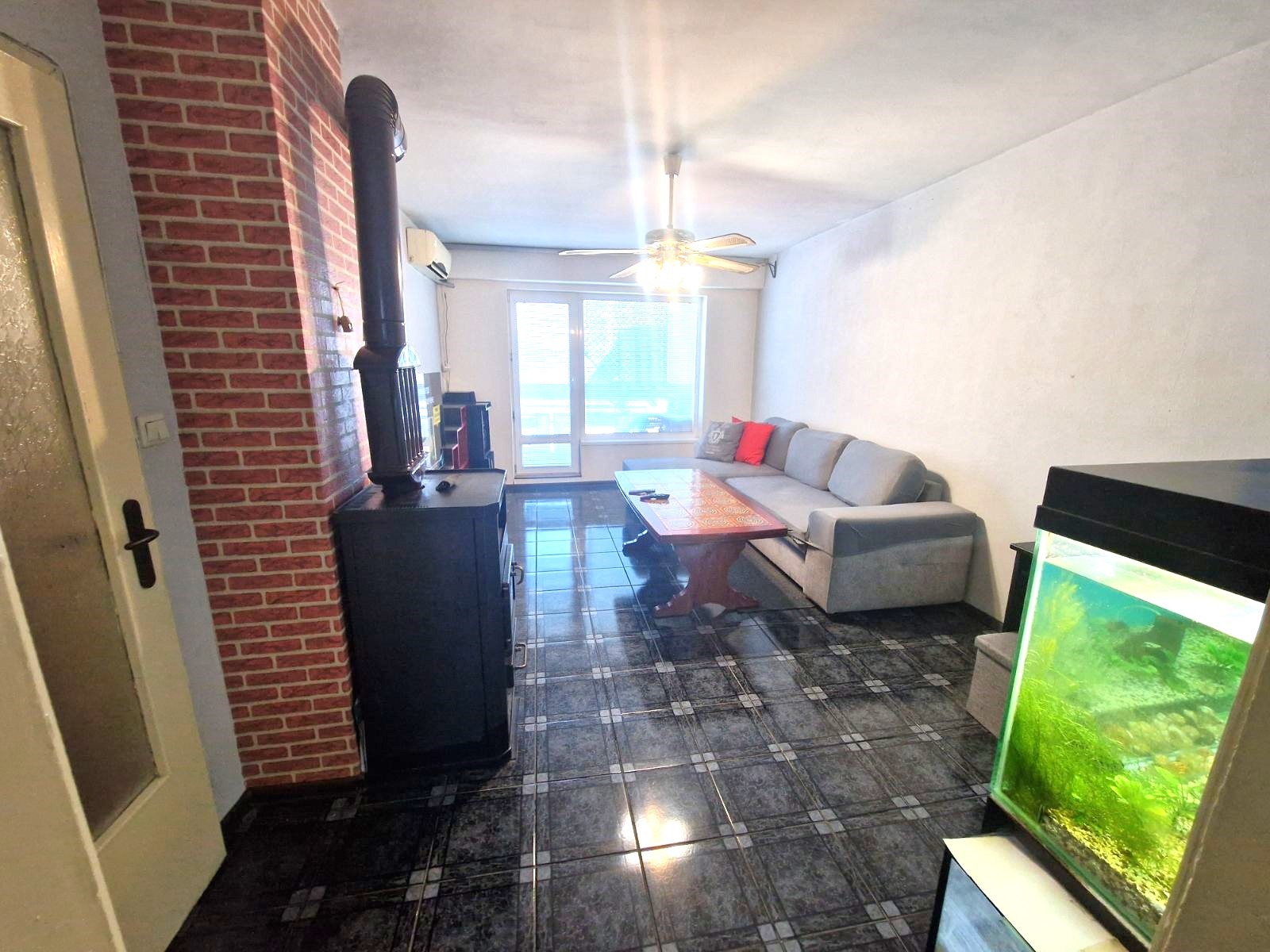 Продава МНОГОСТАЕН, гр. Русе, Централен южен район, снимка 2 - Апартаменти - 54049354