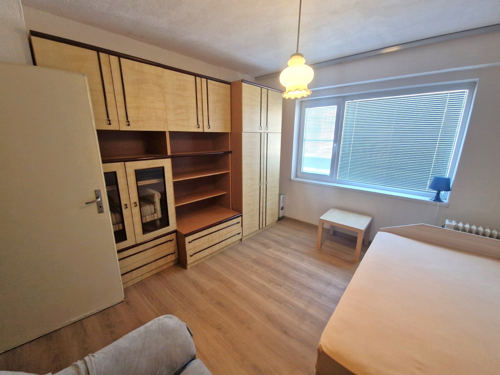 Продава МНОГОСТАЕН, гр. Русе, Централен южен район, снимка 4 - Апартаменти - 54049354