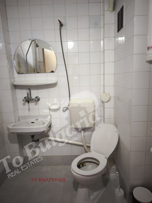 Продава 2-СТАЕН, гр. Велико Търново, Център, снимка 7 - Апартаменти - 55622305