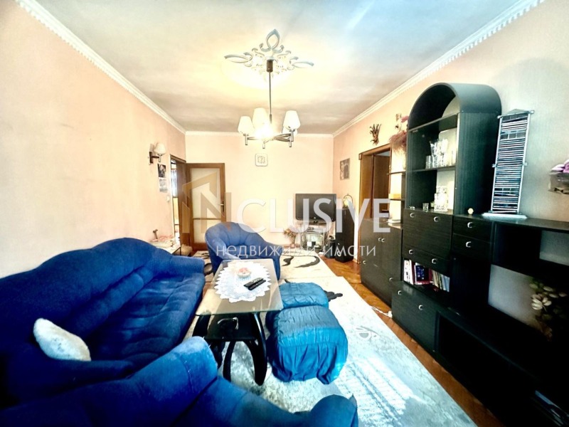 Till salu  2 sovrum Sofia , Bakston , 76 kvm | 60243705