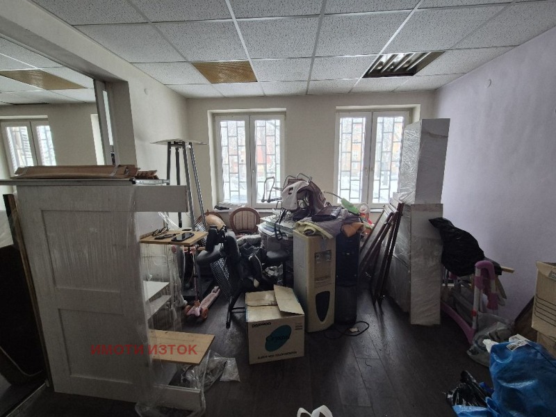 Продава 3-СТАЕН, гр. Перник, Изток, снимка 2 - Апартаменти - 53052939