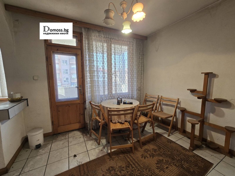 Продава 4-СТАЕН, гр. Благоевград, Широк център, снимка 3 - Апартаменти - 53196921