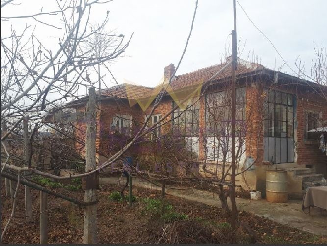 Продава  Къща област Варна , с. Царевци , 120 кв.м | 63794335 - изображение [2]