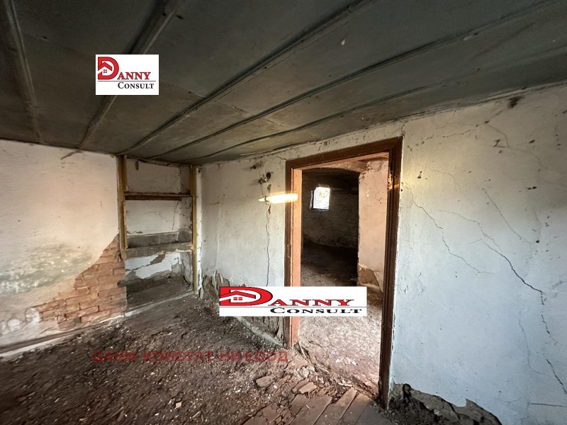 Продава КЪЩА, с. Горски Сеновец, област Велико Търново, снимка 8 - Къщи - 50253202