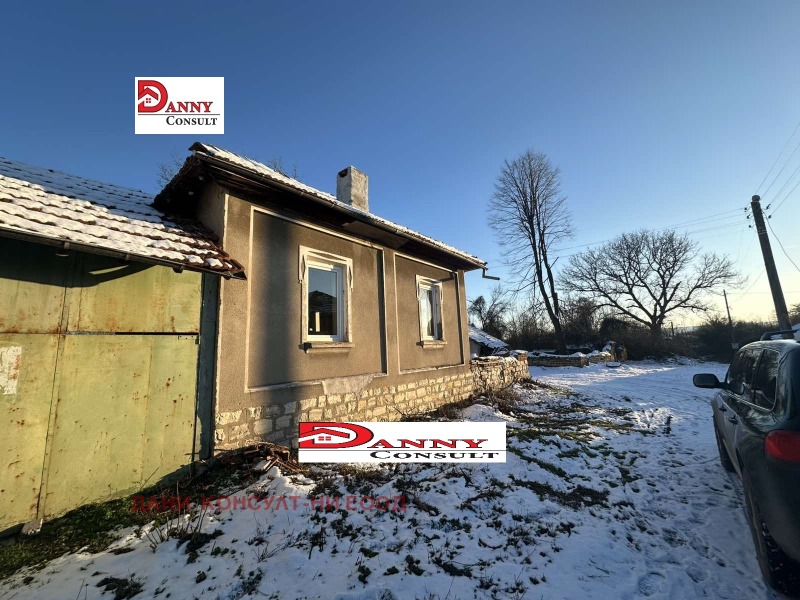 Продава КЪЩА, с. Горски Сеновец, област Велико Търново