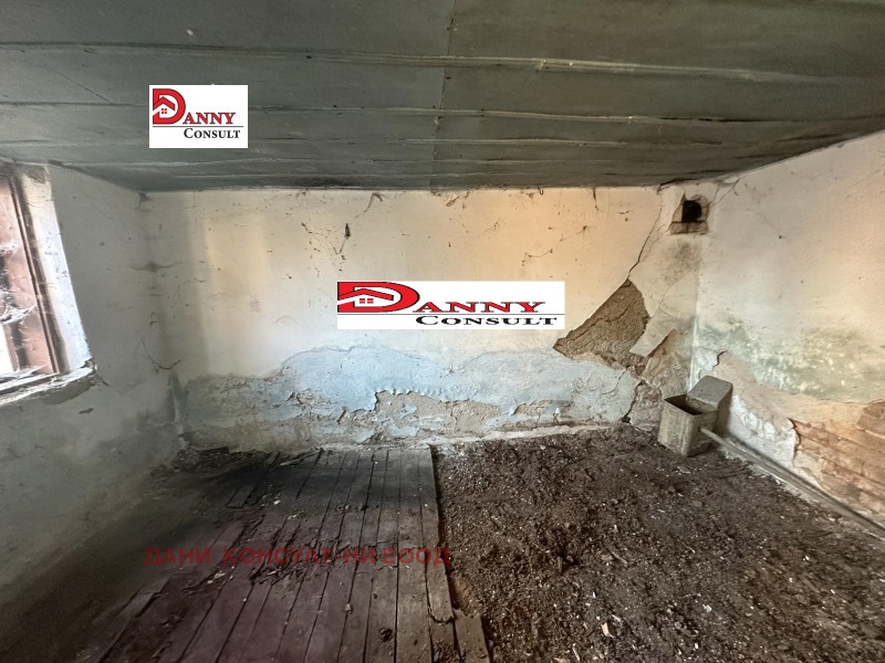 Продава КЪЩА, с. Горски Сеновец, област Велико Търново, снимка 9 - Къщи - 50253202