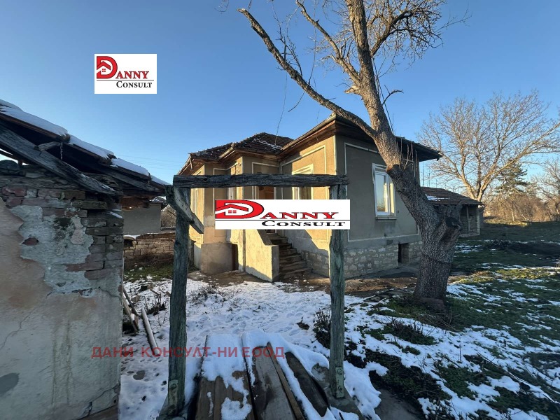 Продава КЪЩА, с. Горски Сеновец, област Велико Търново, снимка 2 - Къщи - 50253202