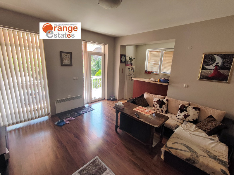 Продава КЪЩА, гр. София, Орландовци