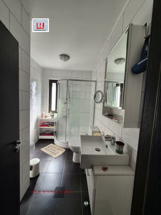 Продава КЪЩА, с. Аврен, област Варна, снимка 15 - Къщи - 55844678