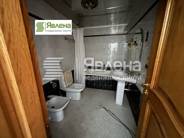 Till salu  Hotell Sofia , Dragalevci , 1820 kvm | 80780041 - bild [9]