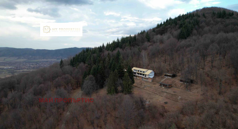 Продава БИЗНЕС ИМОТ, гр. Ботевград, област София област