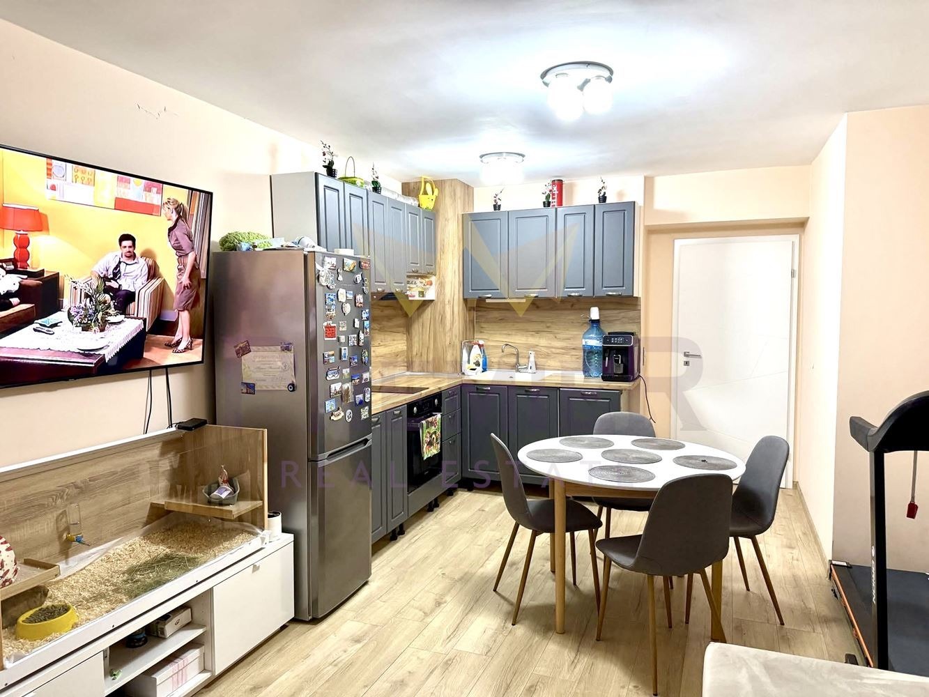 Продава 3-СТАЕН, гр. Варна, Аспарухово, снимка 2 - Апартаменти - 54521595