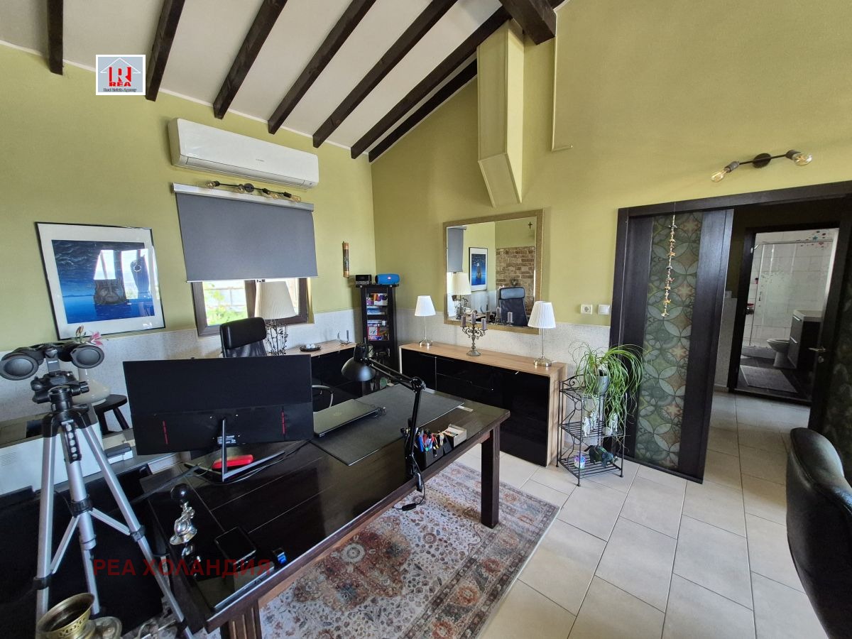 Продава КЪЩА, с. Аврен, област Варна, снимка 11 - Къщи - 55844678