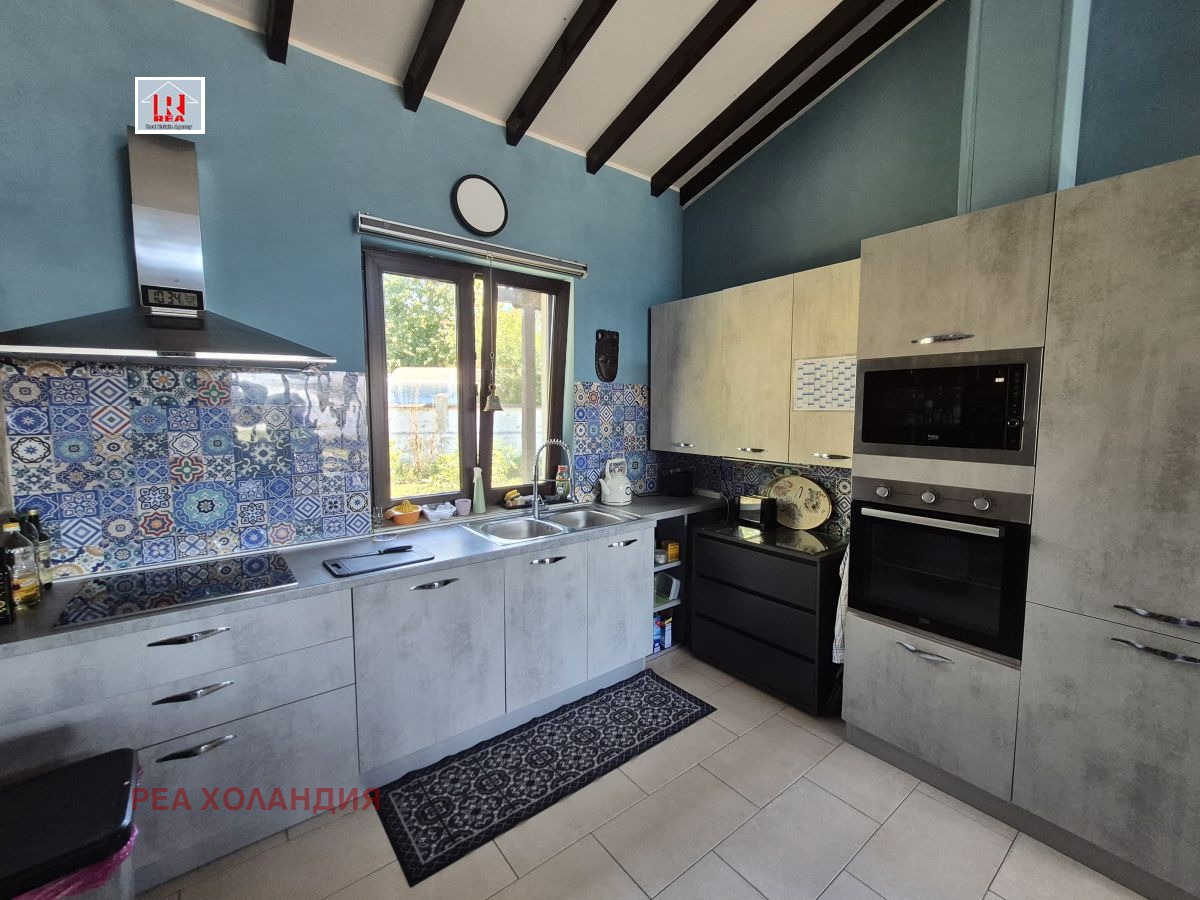 Продава КЪЩА, с. Аврен, област Варна, снимка 6 - Къщи - 55844678