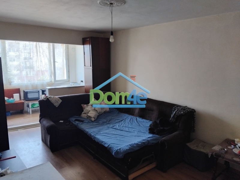 Продава  2-стаен област Перник , гр. Радомир , 68 кв.м | 27162825