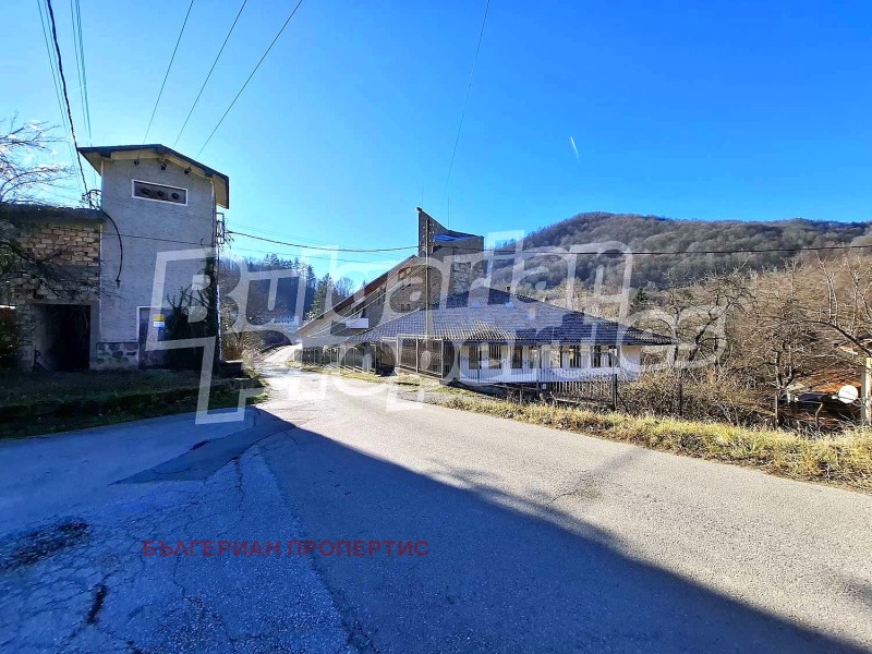Продава  Хотел област Габрово , с. Стоките , 1500 кв.м | 76039327 - изображение [6]