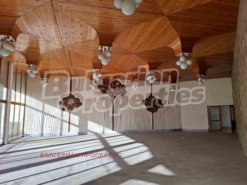 Продава  Хотел област Габрово , с. Стоките , 1500 кв.м | 76039327 - изображение [13]
