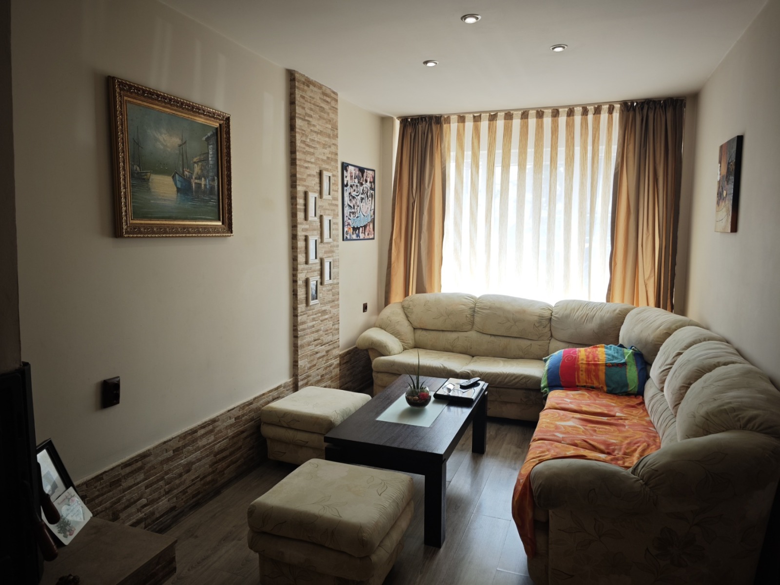 Продава ЕТАЖ ОТ КЪЩА, гр. Каварна, област Добрич, снимка 6 - Етаж от къща - 53895061