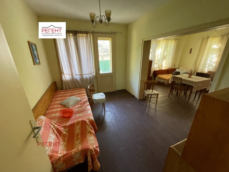 Продава КЪЩА в област Габрово, гр. Трявна - 233 кв.м / 150 000 € » 293 374.50 лв., РЕГЕНТ