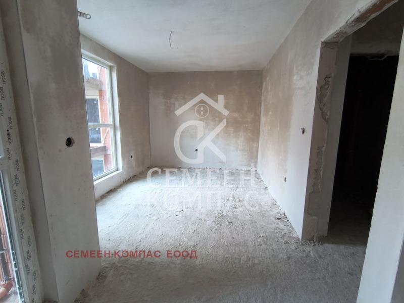 Продава 1-СТАЕН, гр. Пловдив, Южен, снимка 2 - Апартаменти - 52262854