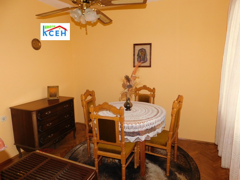 Продава 4-СТАЕН, гр. Търговище, Център, снимка 3 - Апартаменти - 52636633