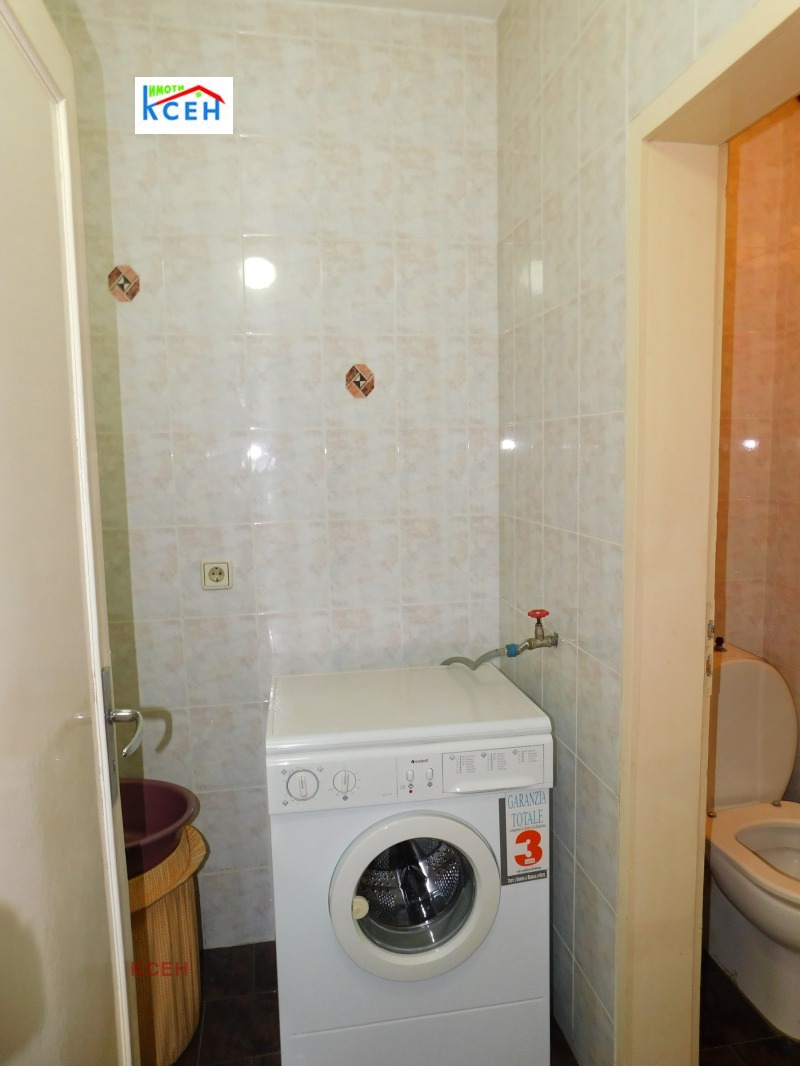 Продава 4-СТАЕН, гр. Търговище, Център, снимка 15 - Апартаменти - 52636633