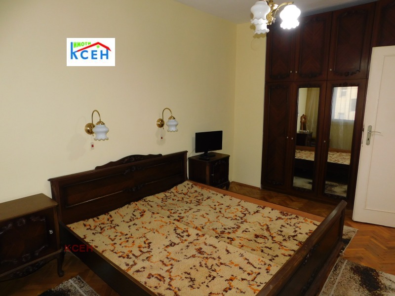 Продава 4-СТАЕН, гр. Търговище, Център, снимка 8 - Апартаменти - 52636633