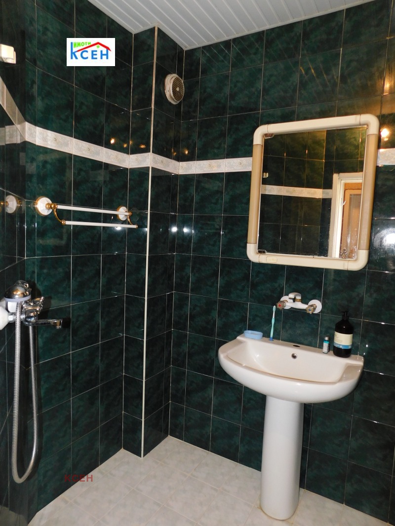 Продава 4-СТАЕН, гр. Търговище, Център, снимка 16 - Апартаменти - 52636633