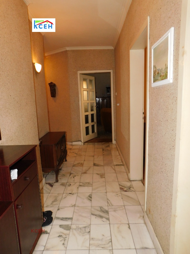 Продава 4-СТАЕН, гр. Търговище, Център, снимка 13 - Апартаменти - 52636633