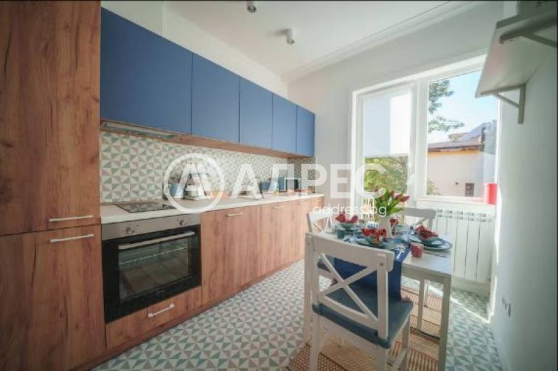 Продава МНОГОСТАЕН, гр. София, Център, снимка 5 - Апартаменти - 53004851