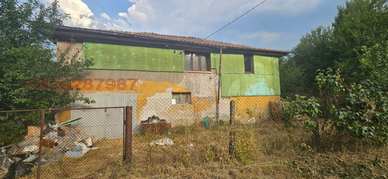 Продава КЪЩА, гр. Перник, Църква