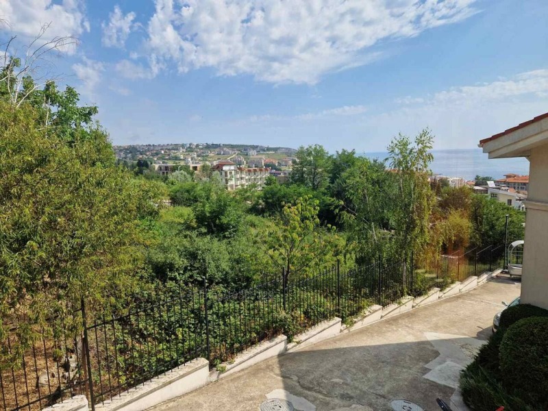 Продава КЪЩА, гр. Бяла, област Варна, снимка 4 - Къщи - 53272509