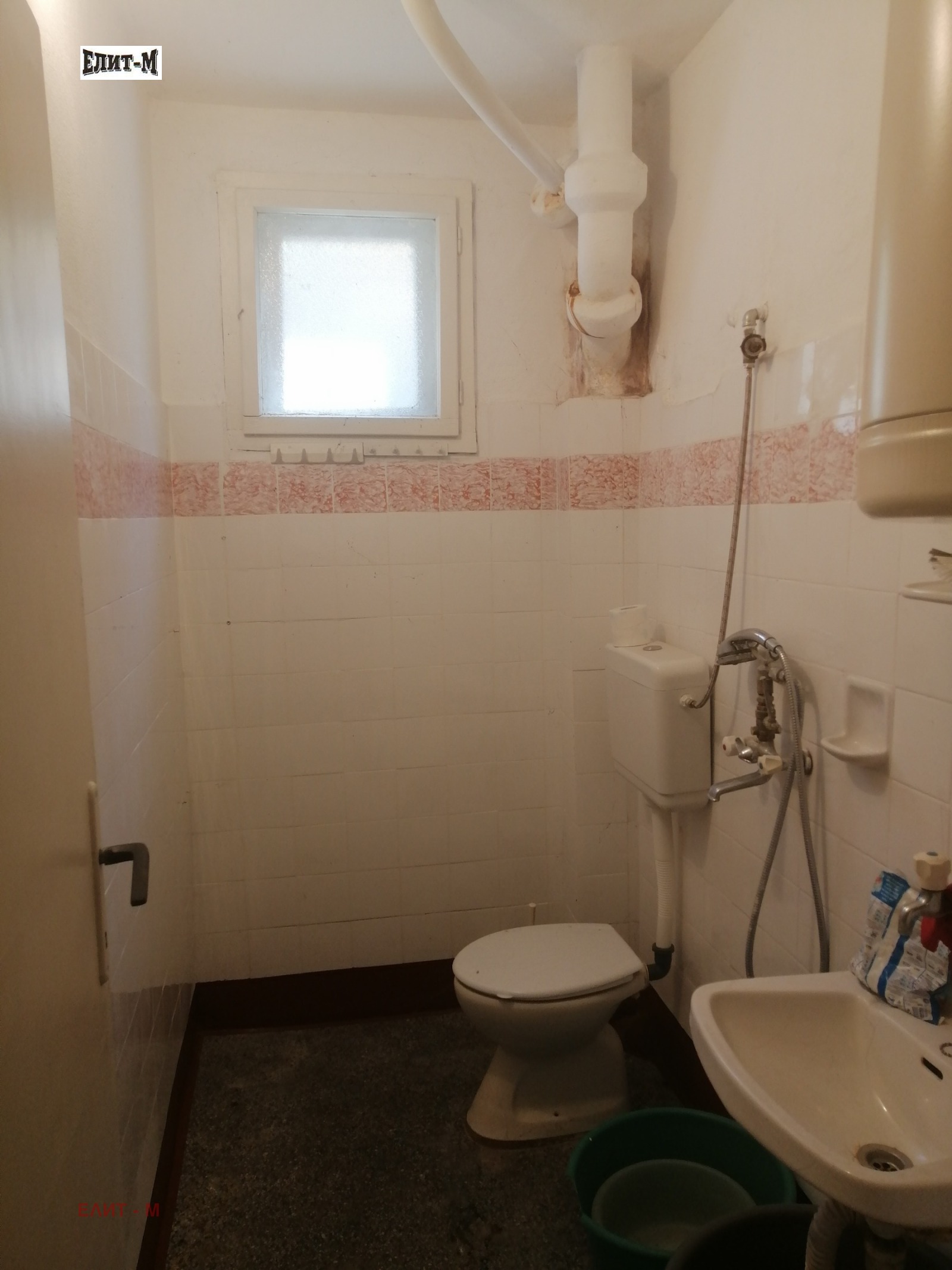 Продава ЕТАЖ ОТ КЪЩА, гр. Плевен, Широк център, снимка 11 - Етаж от къща - 55922589