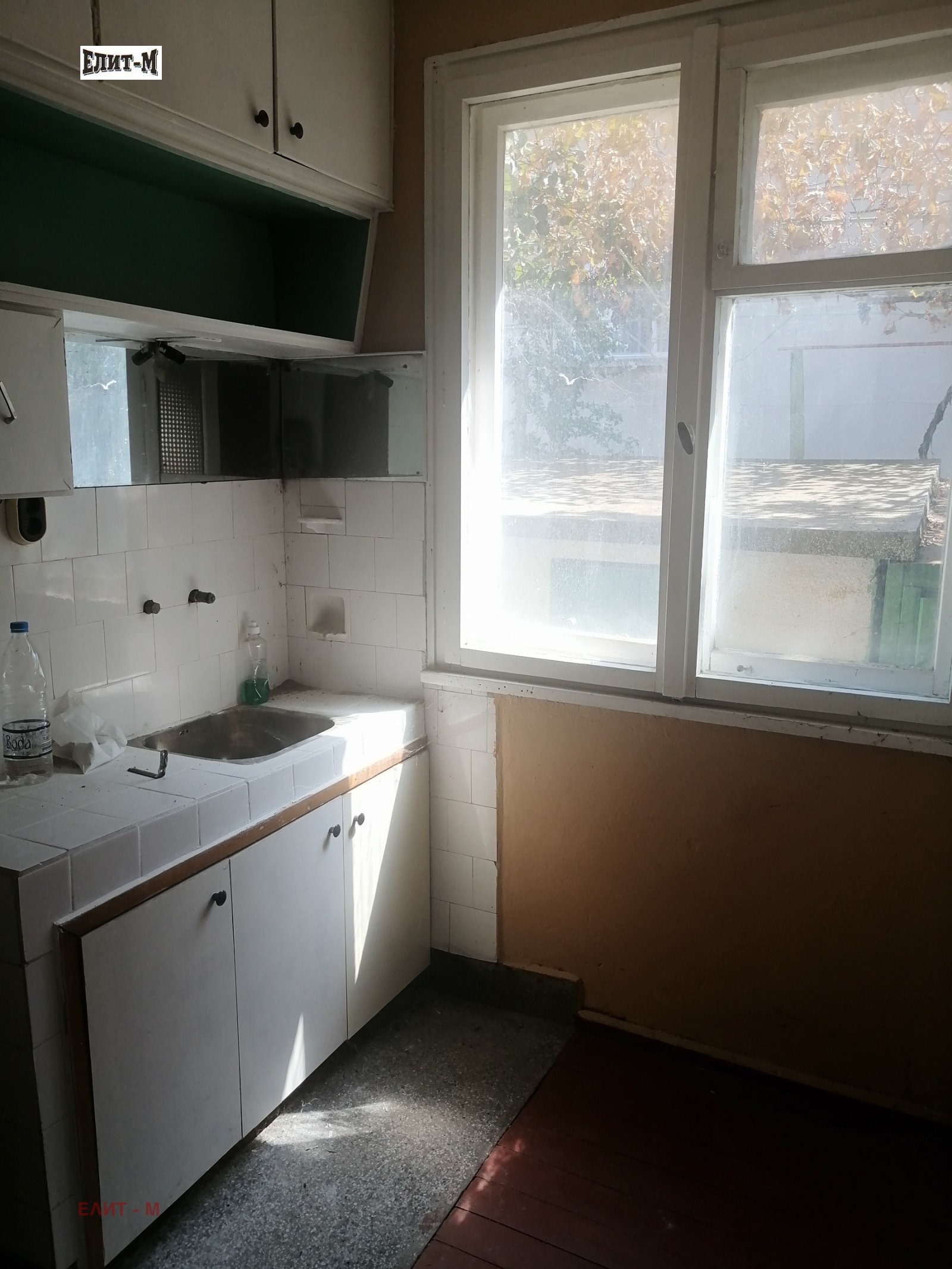 Продава ЕТАЖ ОТ КЪЩА, гр. Плевен, Широк център, снимка 6 - Етаж от къща - 55922589