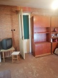 Продава ЕТАЖ ОТ КЪЩА, гр. Плевен, Широк център, снимка 4