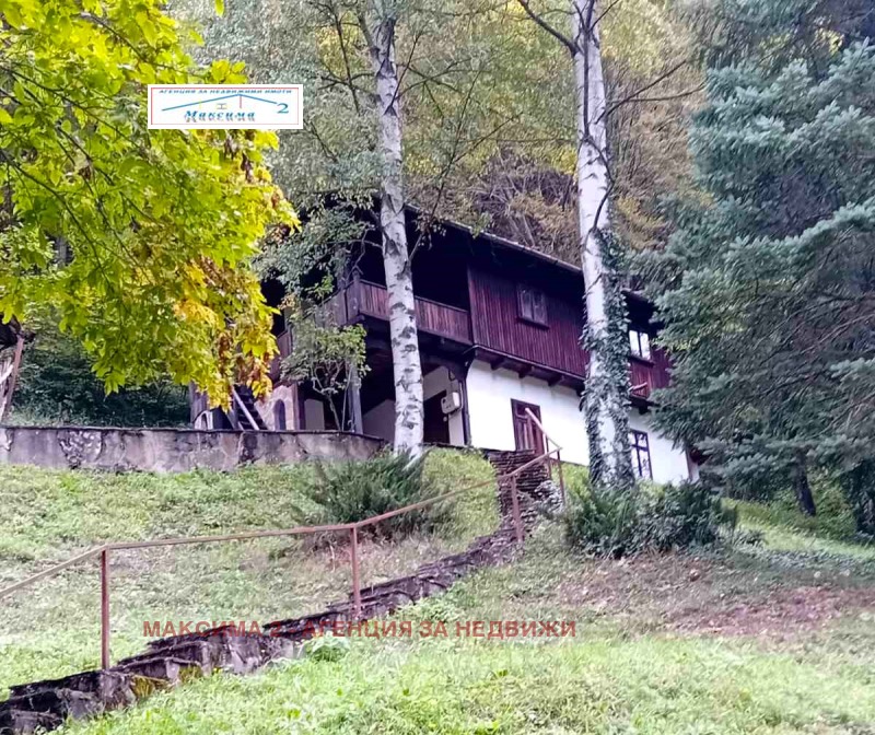 Продава КЪЩА в област Ловеч, с. Чифлик - 42 кв.м / 55 000 € » 107 570.65 лв., МАКСИМА 2 - АГЕНЦИЯ ЗА НЕДВИЖИМИ ИМОТИ
