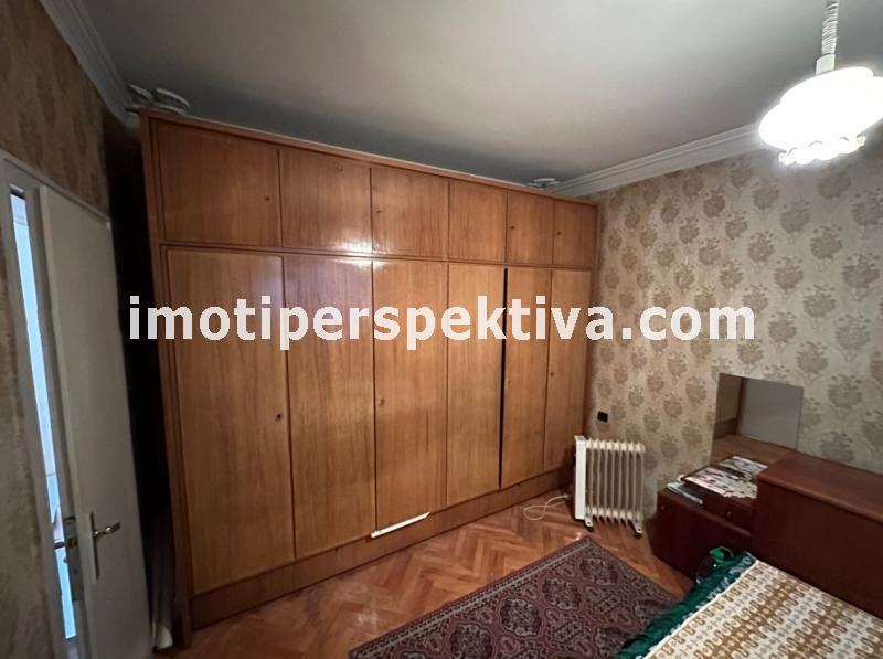 Продава 3-СТАЕН, гр. Пловдив, Кючук Париж, снимка 2 - Aпартаменти - 49073001