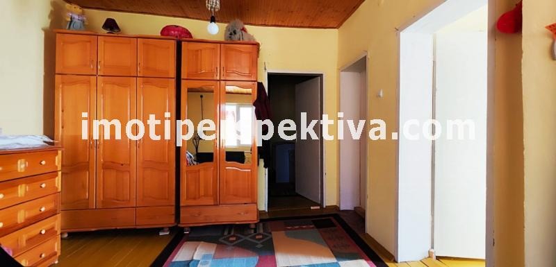 Продава КЪЩА, с. Руен, област Пловдив, снимка 10 - Къщи - 47530180