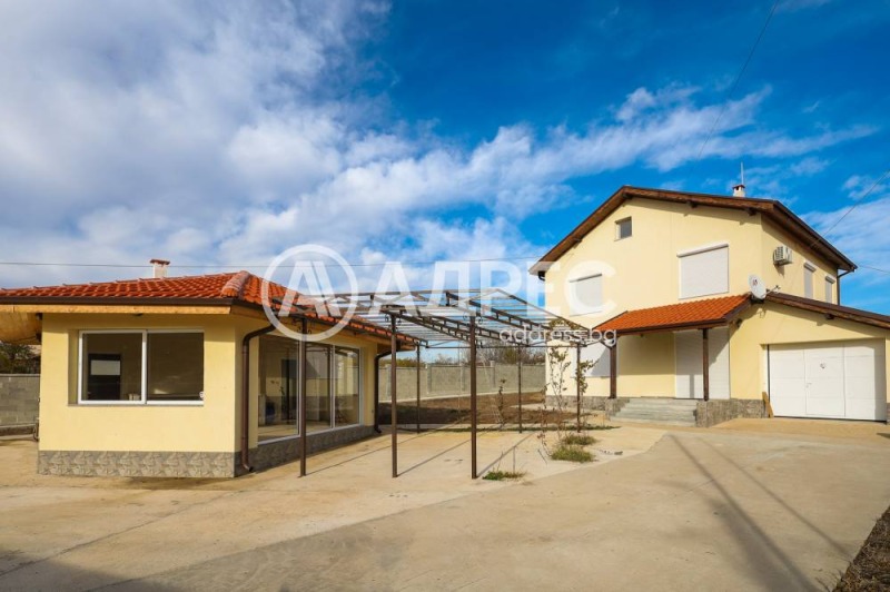 Продава КЪЩА, гр. Бургас, Рудник