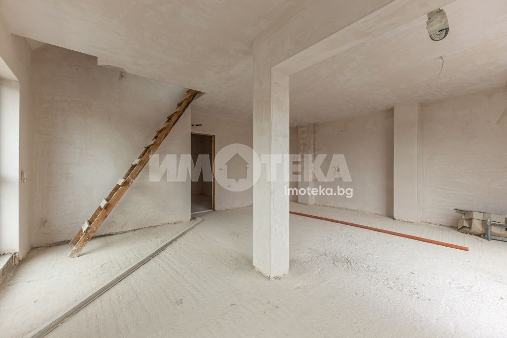 Продава МНОГОСТАЕН, гр. Варна, Окръжна болница-Генерали, снимка 4 - Апартаменти - 54760726