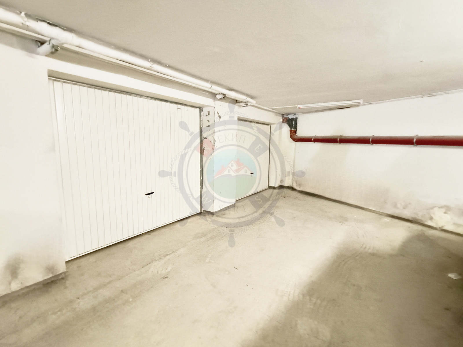 Продава ГАРАЖ, ПАРКОМЯСТО, гр. Варна, к.к. Чайка, снимка 4 - Гаражи и паркоместа - 55090128