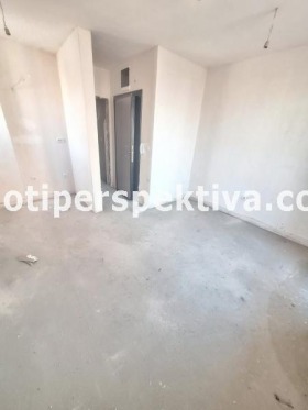 Studio Kjutjuk Parij, Plovdiv